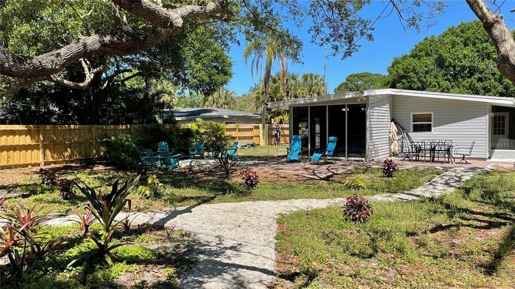 2504 S Milmar Drive - Photo 11