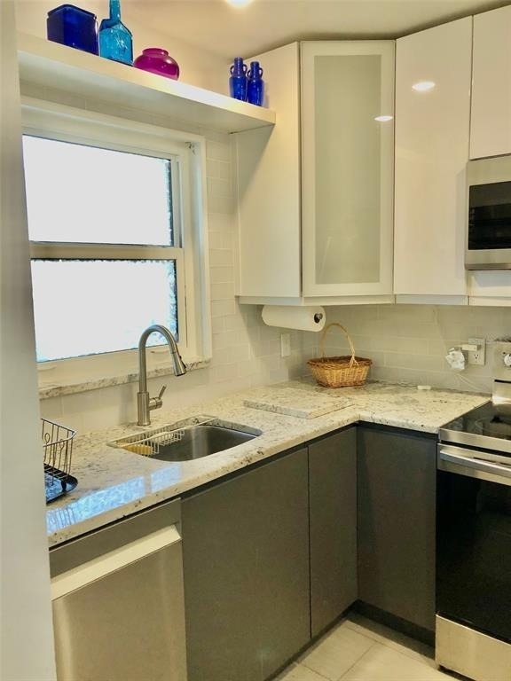 102 Capri Isles Boulevard - Photo 14