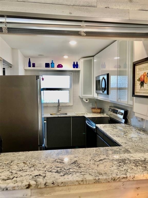 102 Capri Isles Boulevard - Photo 10