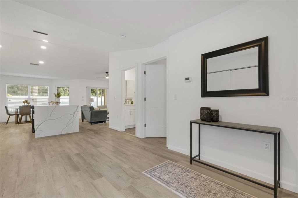 606 Marcus Street - Photo 3