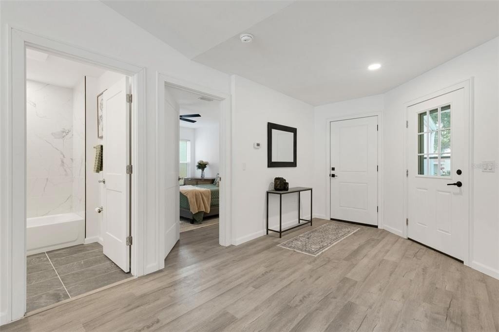 606 Marcus Street - Photo 2