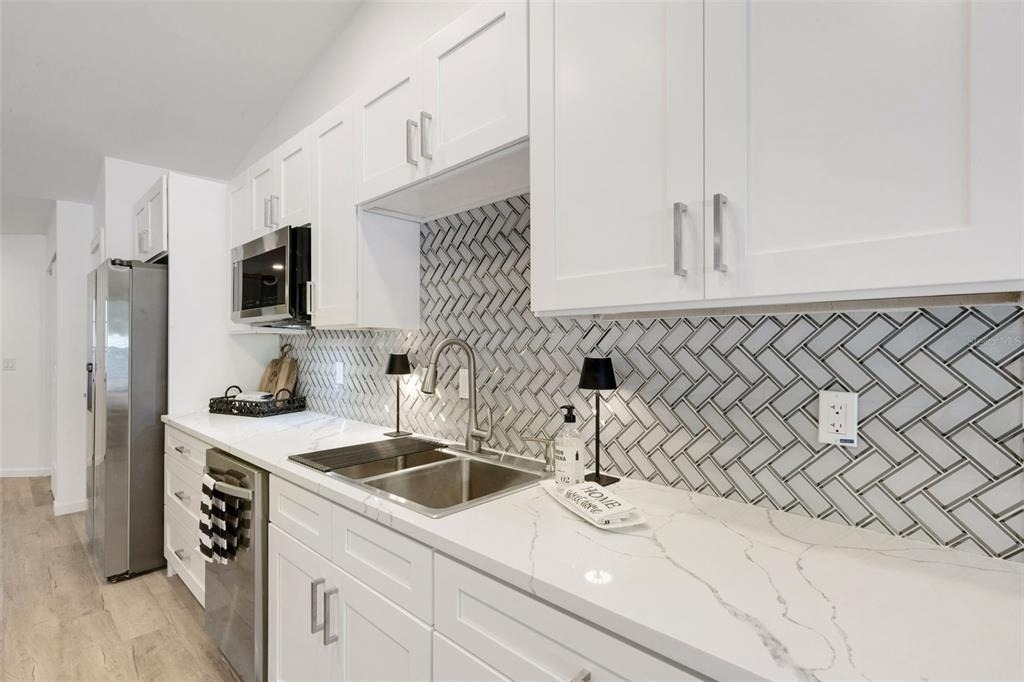 606 Marcus Street - Photo 10