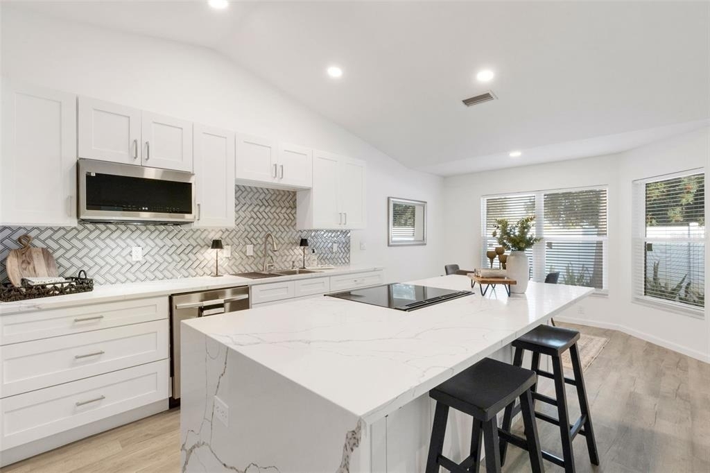 606 Marcus Street - Photo 6