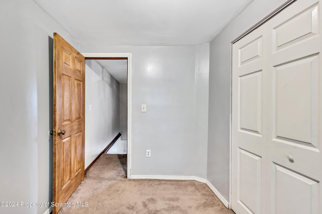 630 E Lackawanna Avenue - Photo 11