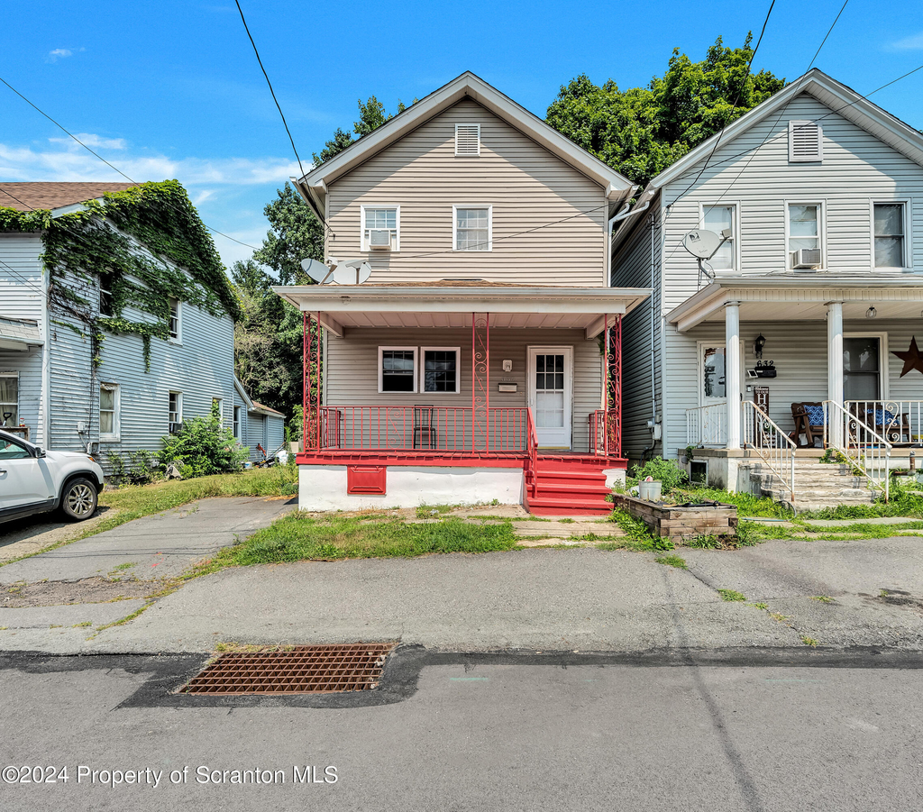 630 E Lackawanna Avenue - Photo 2