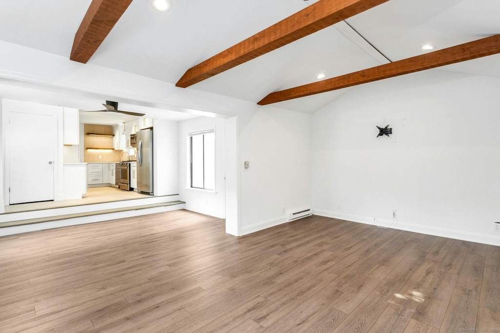 124 Minturn Place - Photo 5