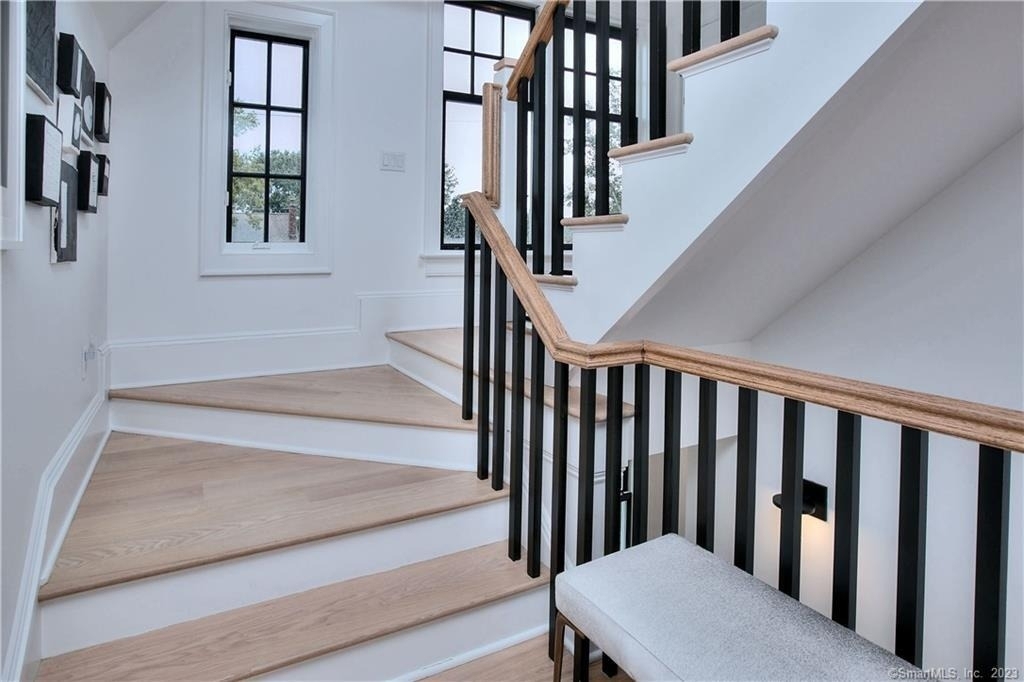18 Danbury Avenue - Photo 28