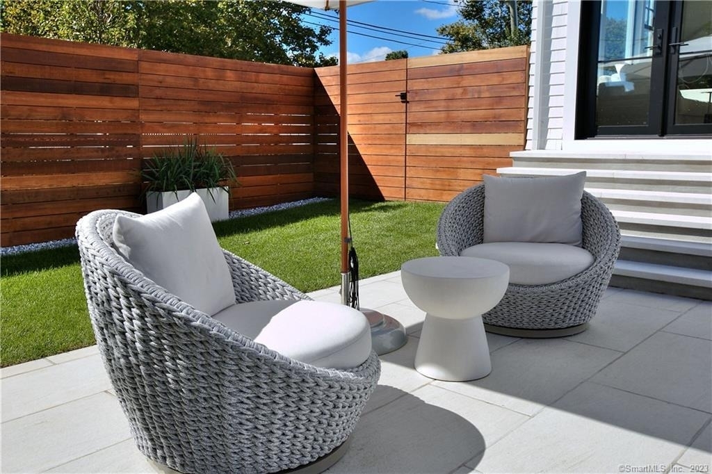 18 Danbury Avenue - Photo 31