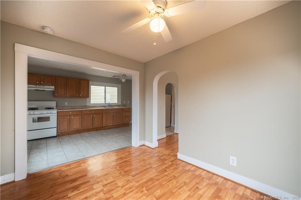 762 State Street - Photo 4