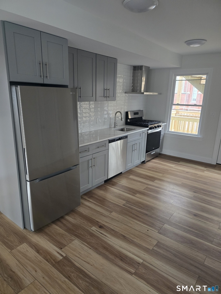 530 Jane Street - Photo 14