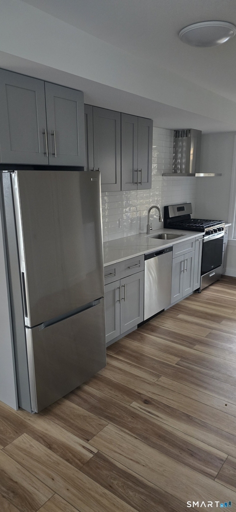 530 Jane Street - Photo 1