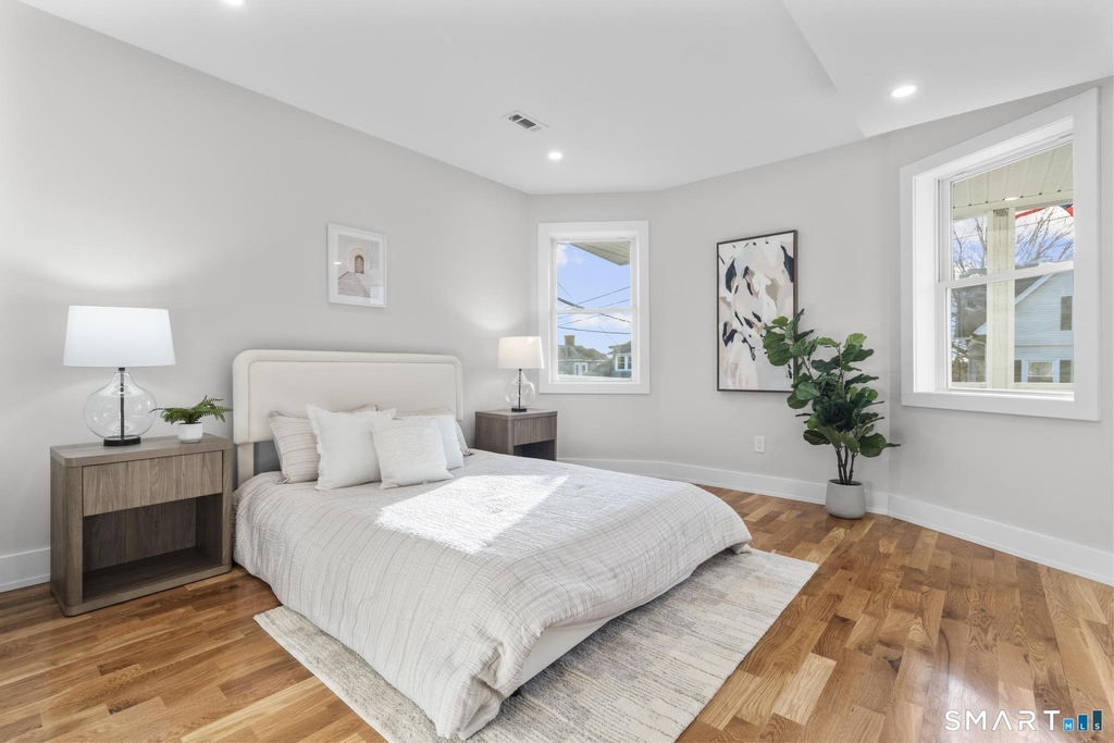 54 Plaza Avenue - Photo 1