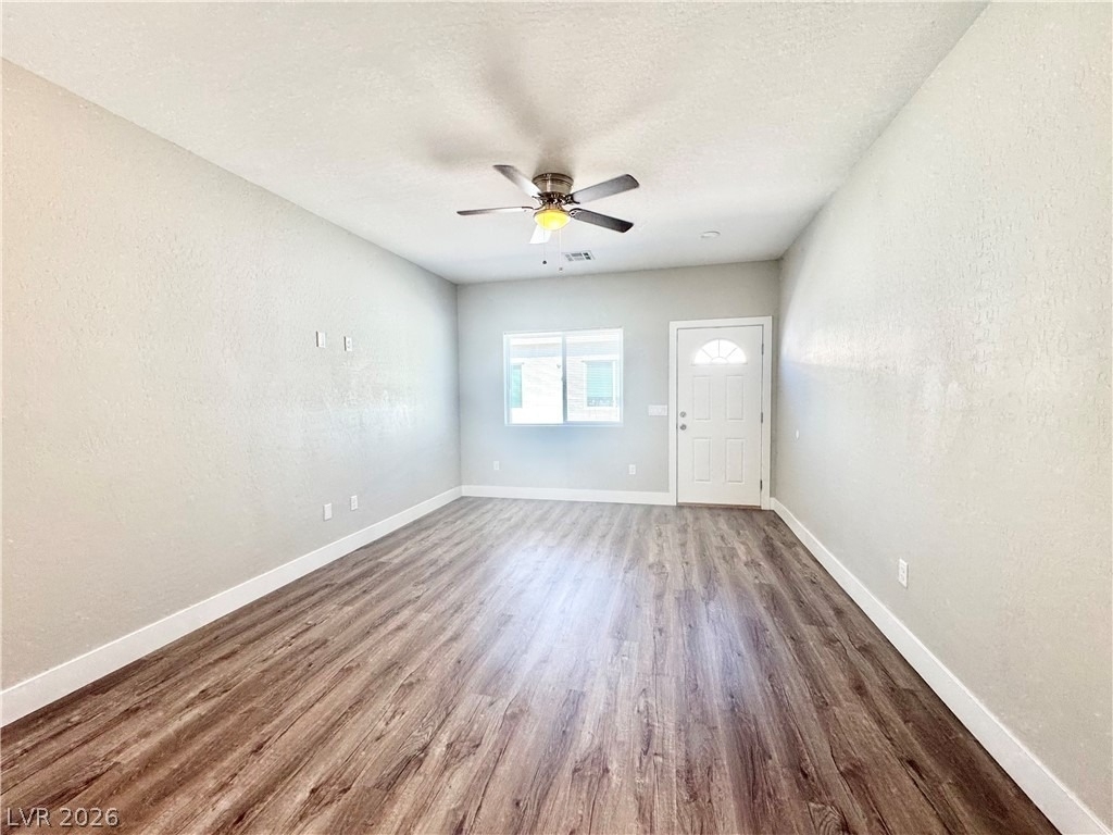 1401 Ogallala Street - Photo 3