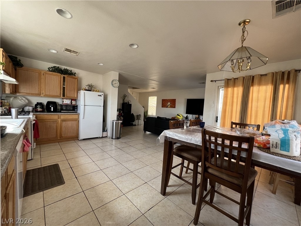 5698 Doubleday Street - Photo 11