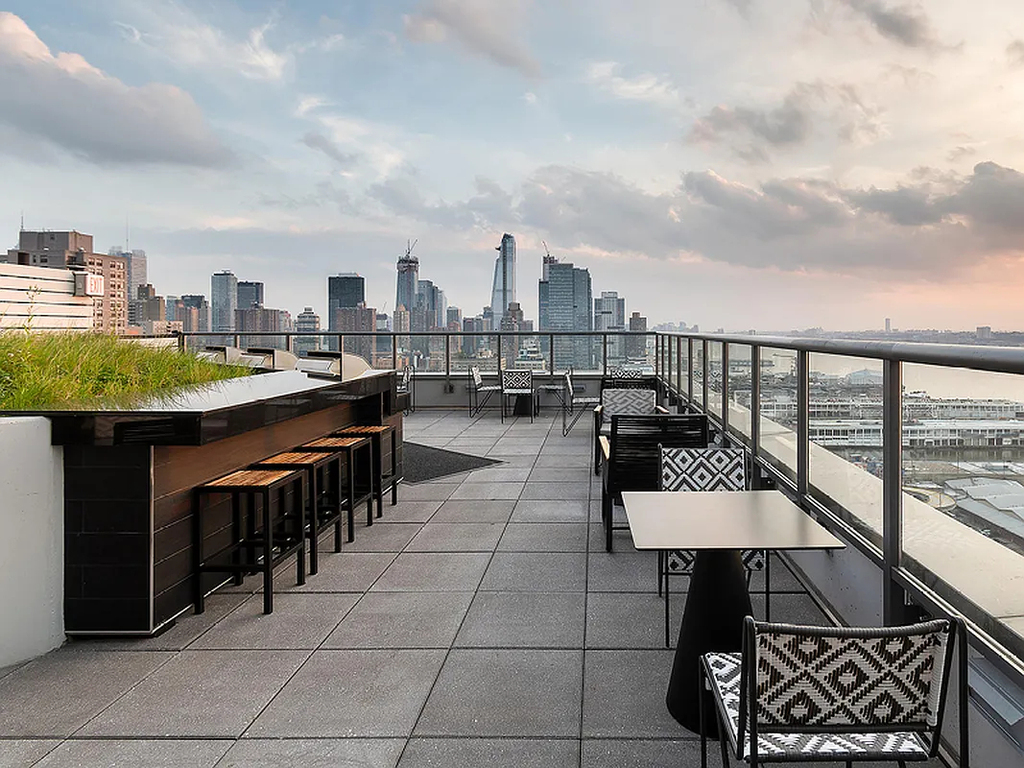 West 57th Street - Photo 6