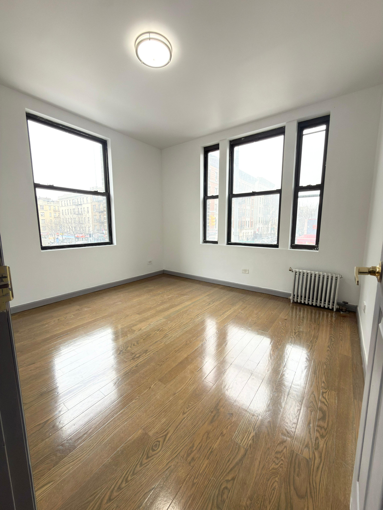 600 West 186th Street - Photo 3