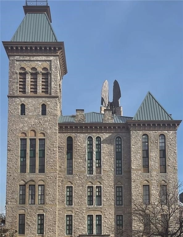 30 W Broad Street - Photo 0