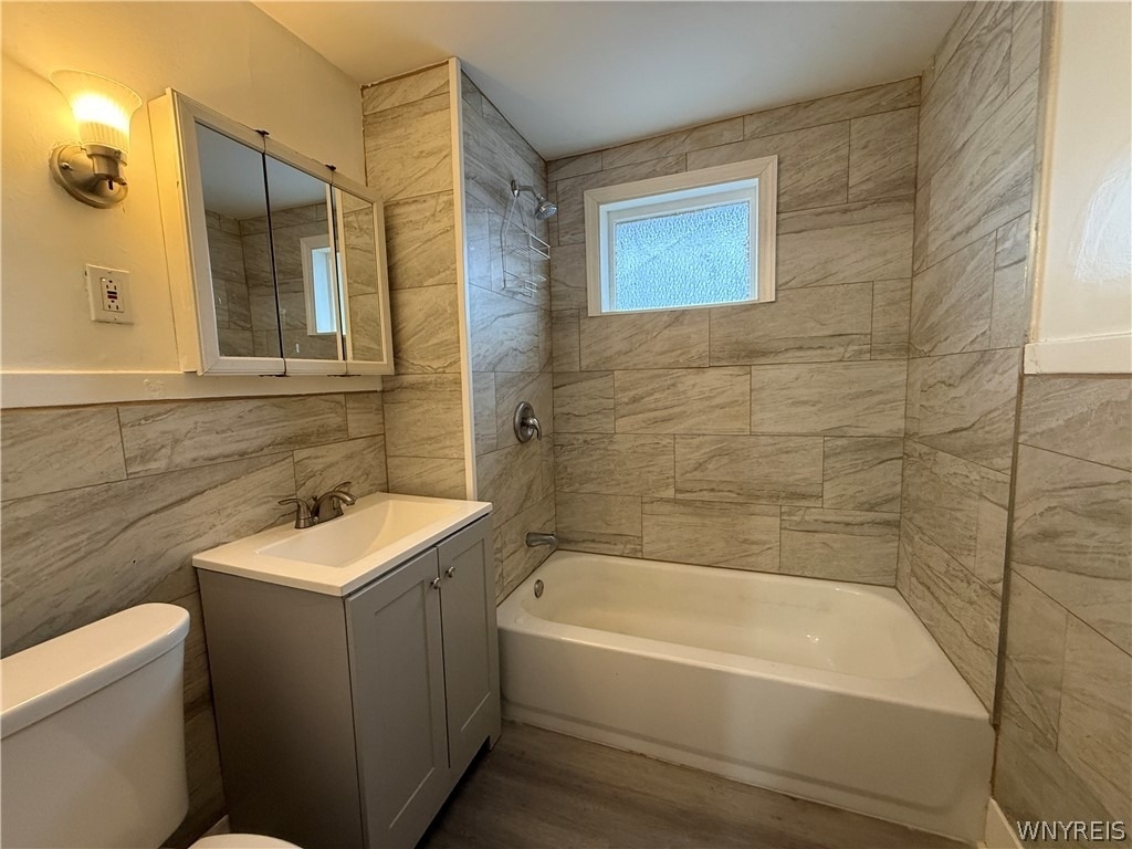110 Gerald Avenue - Photo 5