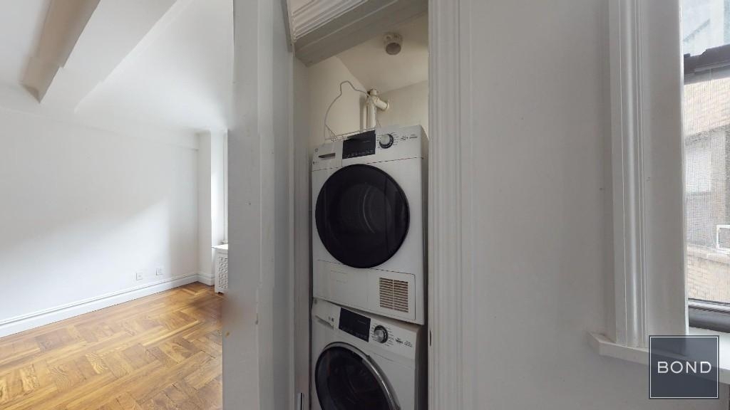 West 68th Street - Photo 3