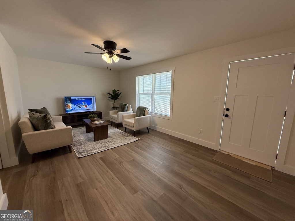 1020 College Avenue - Photo 2