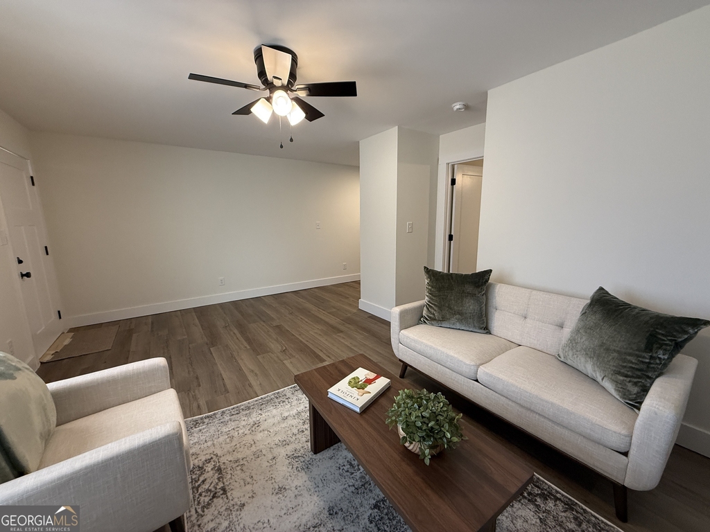 1020 College Avenue - Photo 3