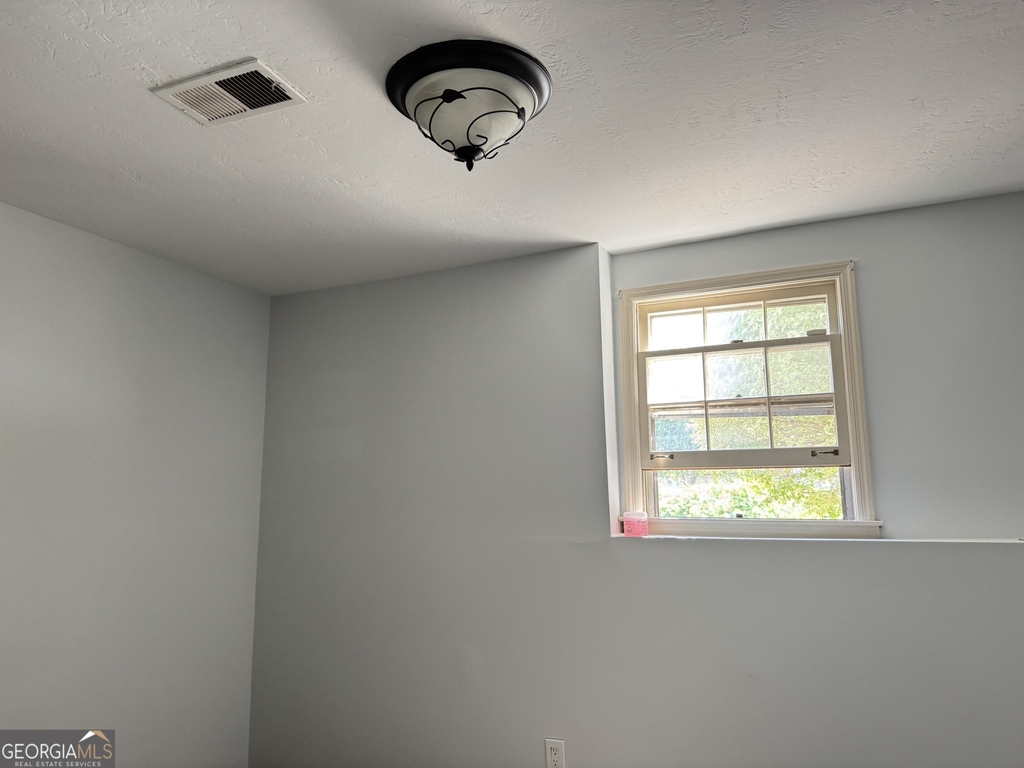 153 Holcomb Ferry Road - Photo 4
