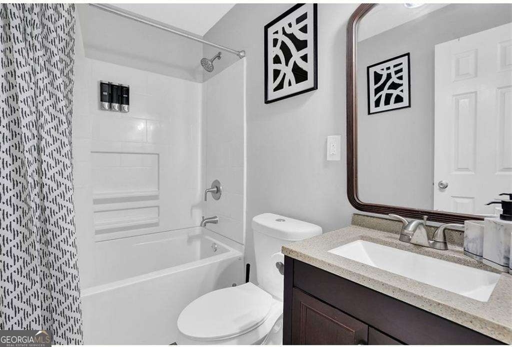 3162 Oakdale Road - Photo 16