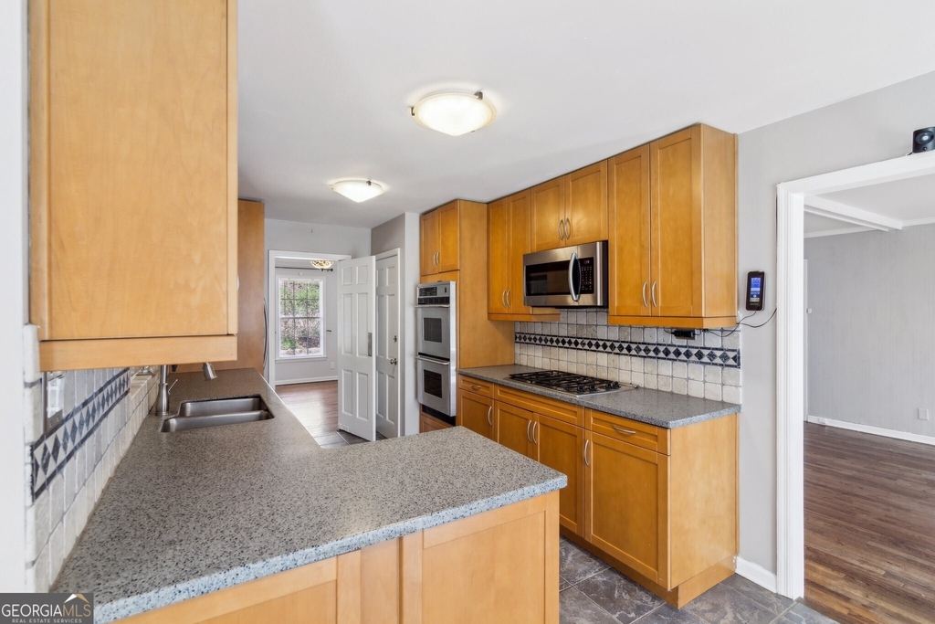 355 Westerhall Court - Photo 10