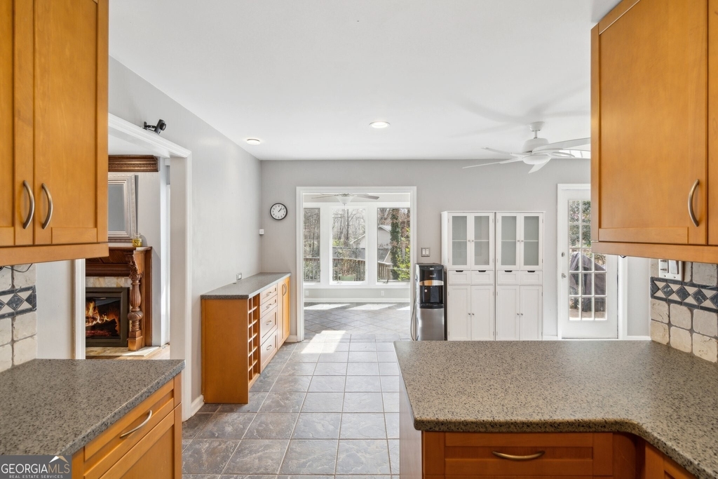 355 Westerhall Court - Photo 11