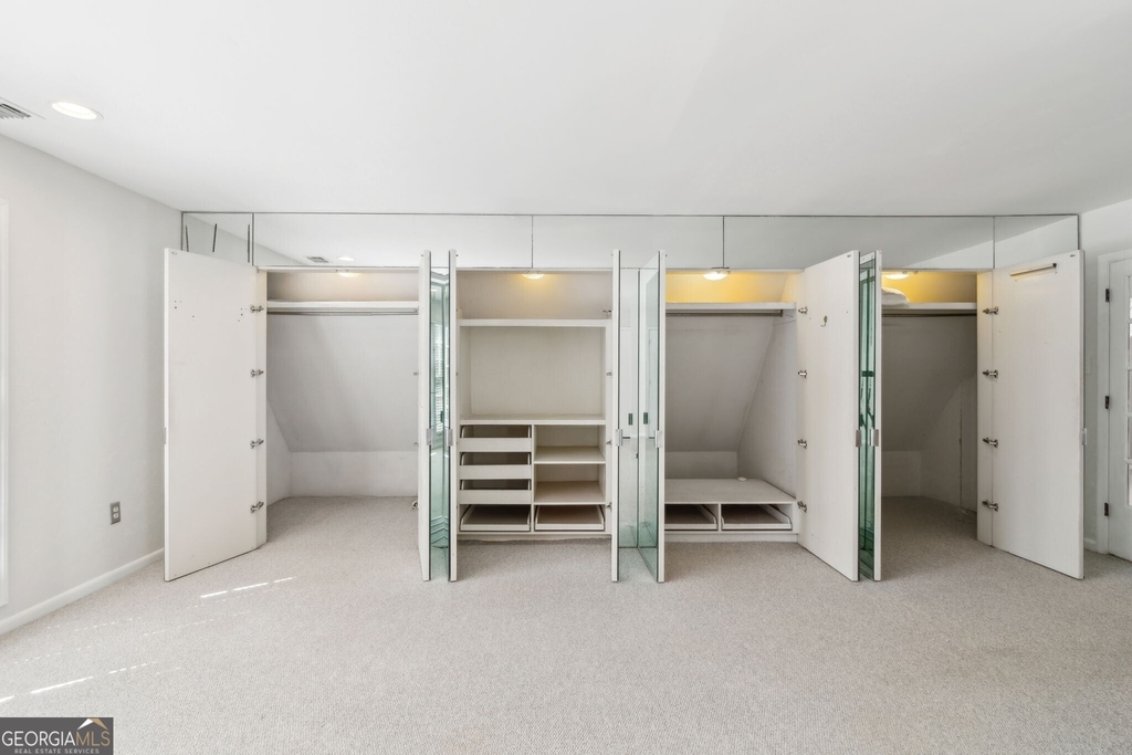 355 Westerhall Court - Photo 15