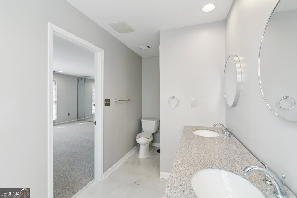 355 Westerhall Court - Photo 18