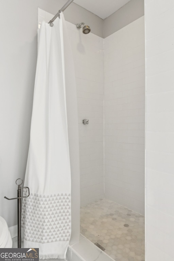355 Westerhall Court - Photo 17