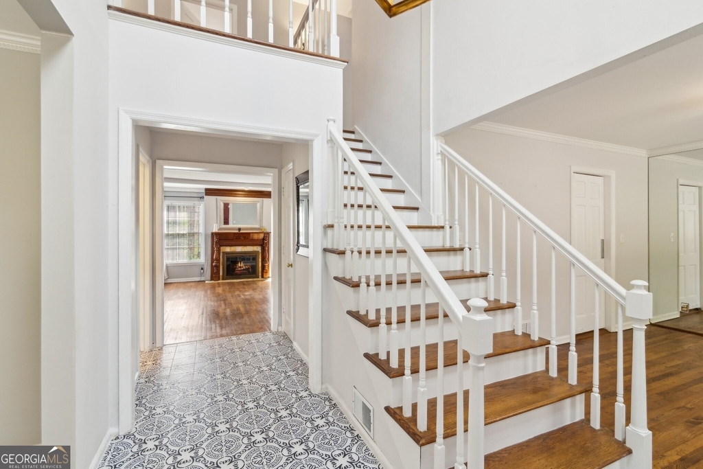 355 Westerhall Court - Photo 3