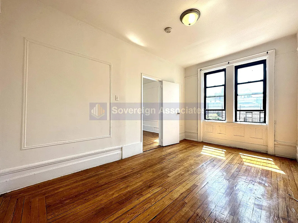 Claremont Ave & La Salle St - Photo 2