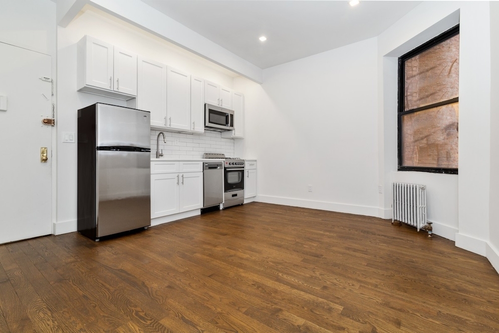 Claremont Ave & Tiemann Place - Photo 2