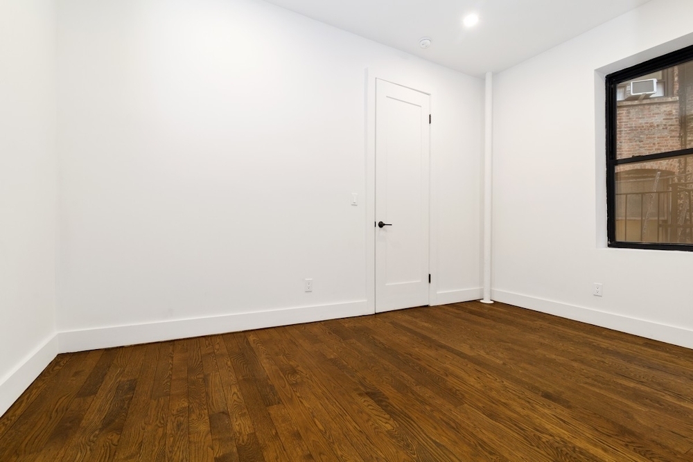 Claremont Ave & Tiemann Place - Photo 4