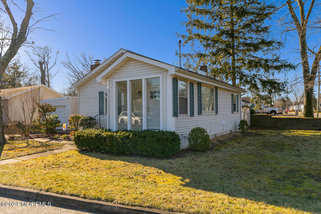 717 Harmony Road - Photo 2