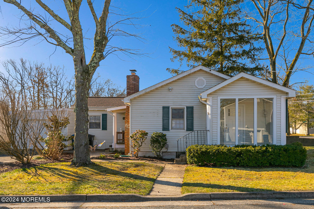 717 Harmony Road - Photo 0