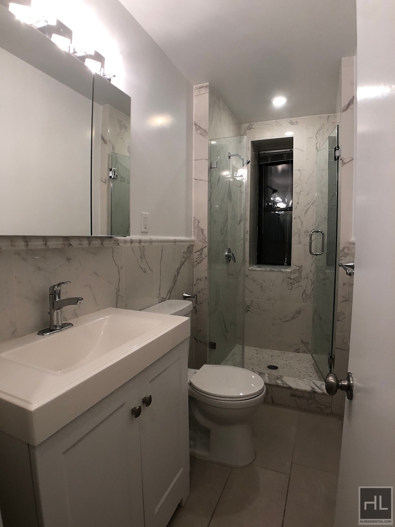 East 58 Street - Photo 3