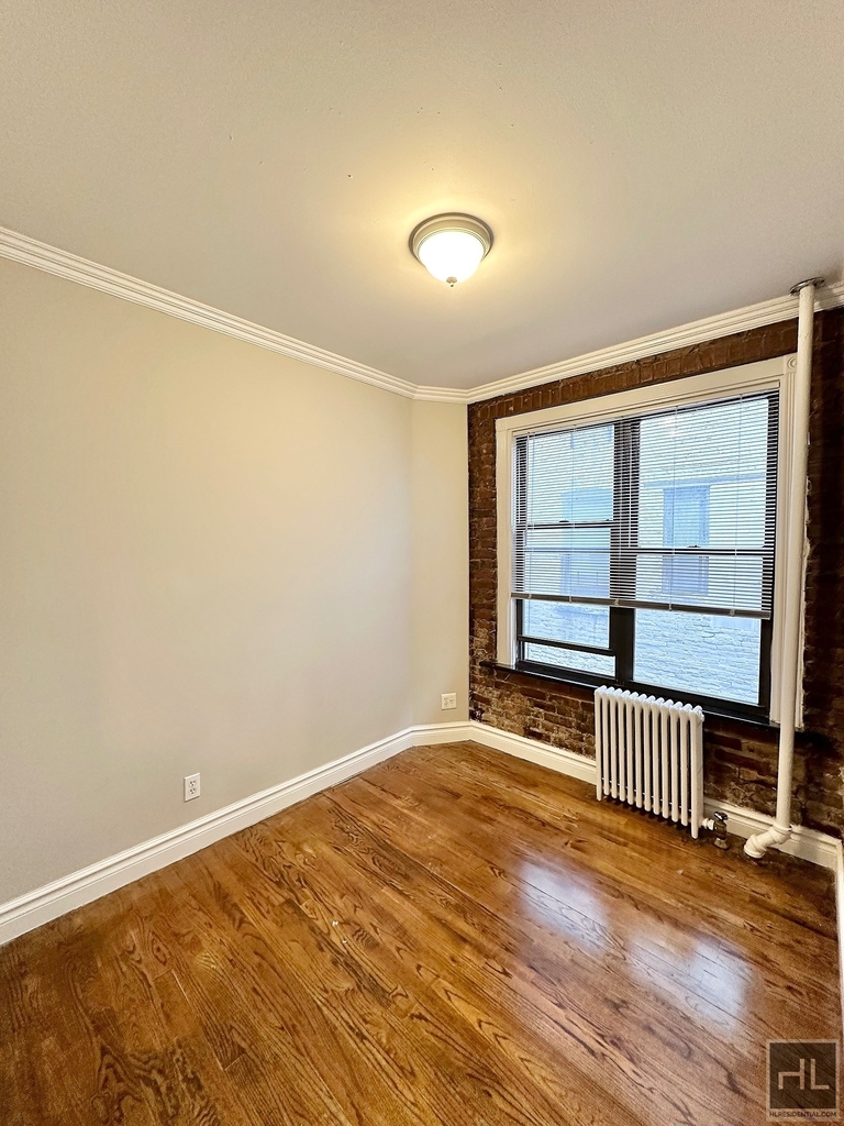 East 13th Street - Photo 2