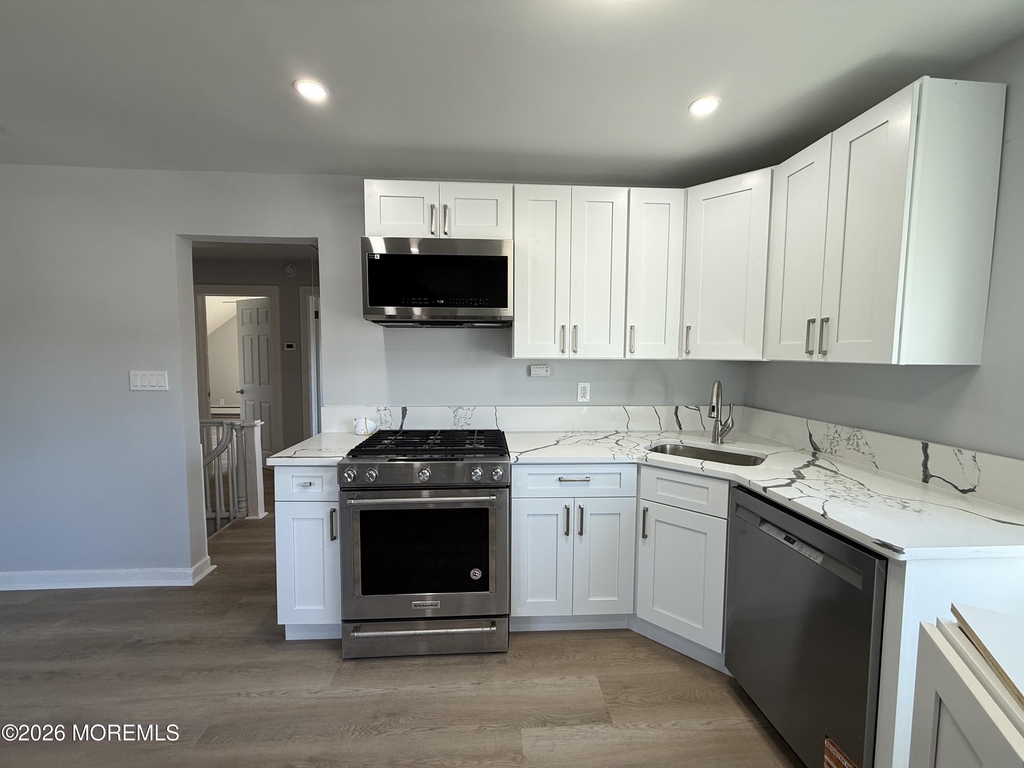 464 2nd Avenue - Photo 15