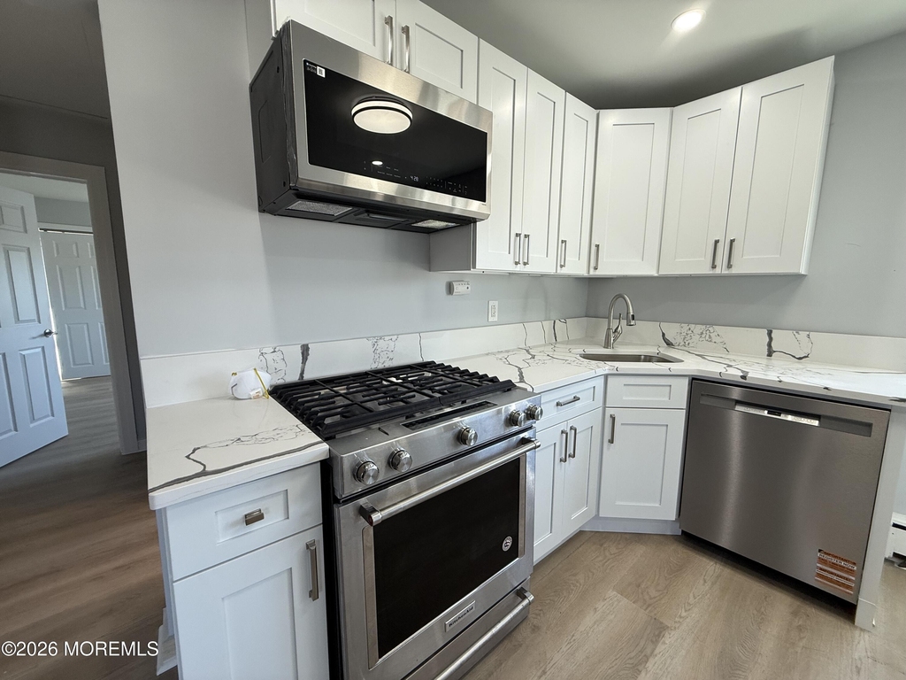 464 2nd Avenue - Photo 10