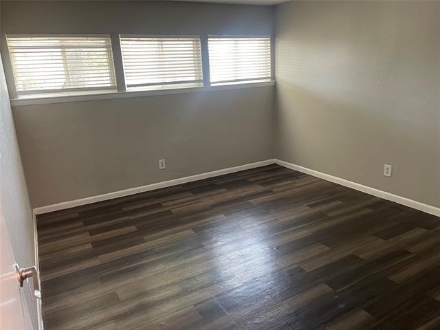 3300 Edgewood Drive - Photo 6