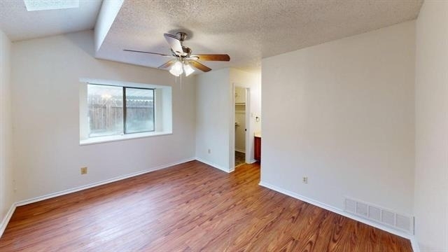 732 Versailles Street - Photo 7