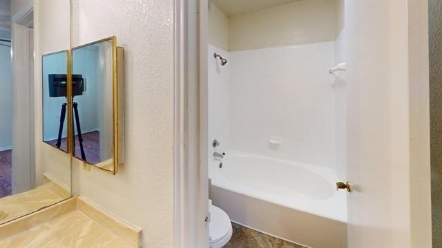 732 Versailles Street - Photo 13
