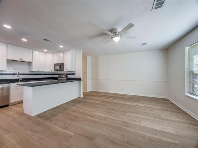 1721 W Walker Street - Photo 3