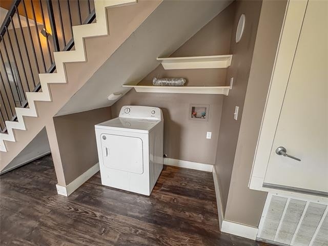 301 E Brockett Street - Photo 2