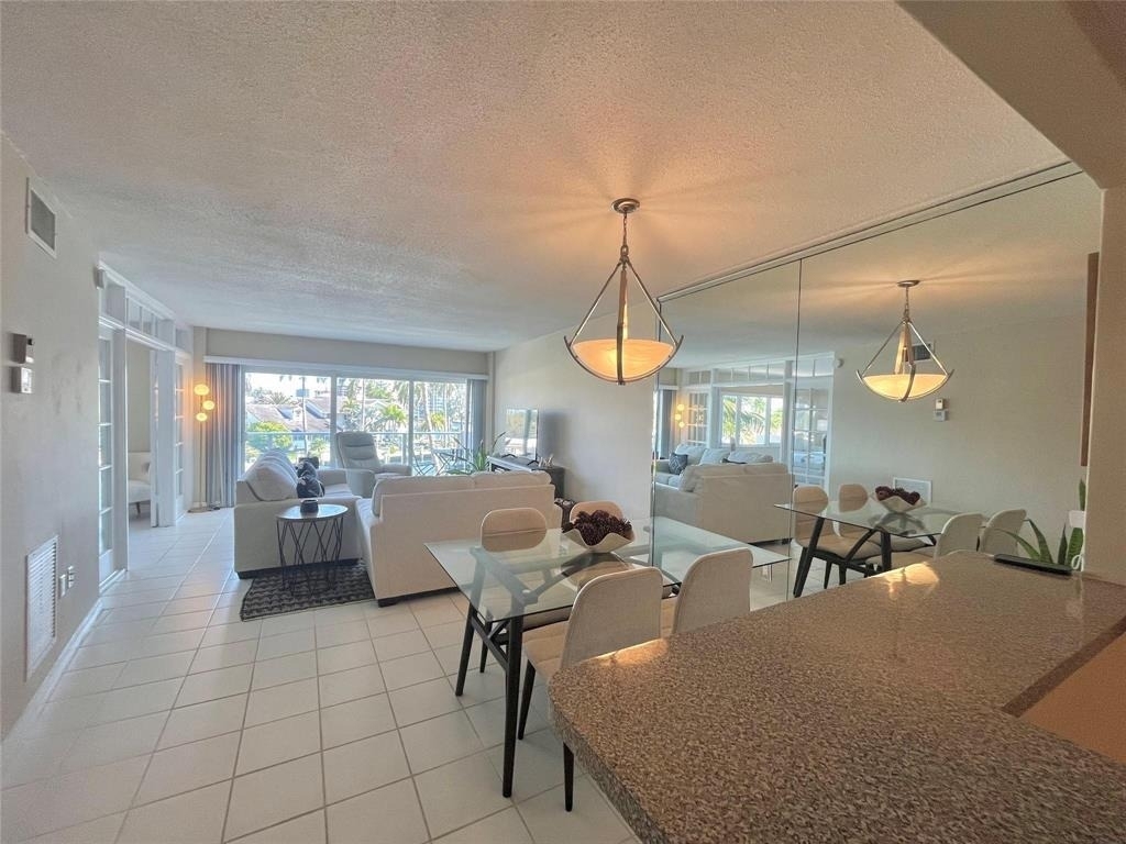 140 Ne 28th Avenue - Photo 3