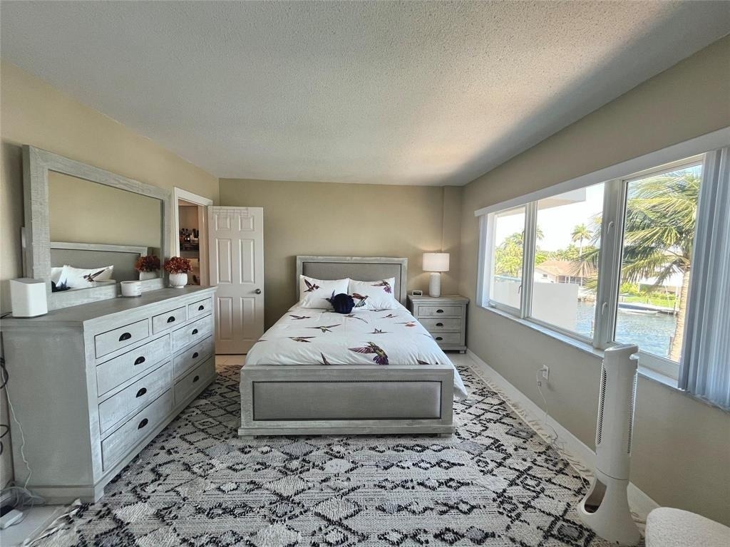 140 Ne 28th Avenue - Photo 12