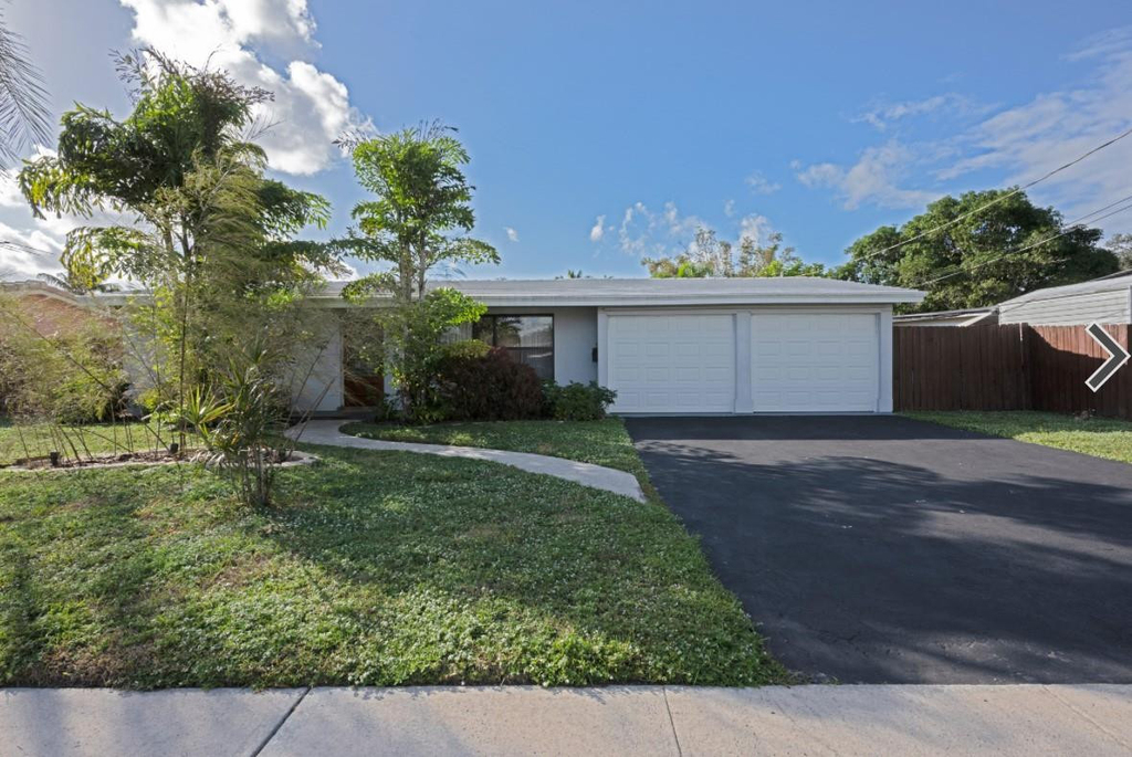 1311 Sw 56th Avenue - Photo 1